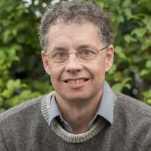 carl_bergstrom_headshot