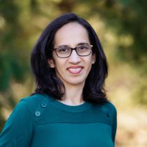 Caroline Thirukumaran Headshot