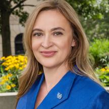 Katia Noyes Headshot