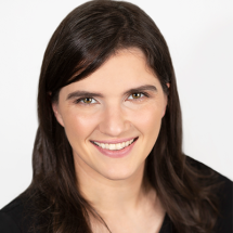 Cat Clason Headshot
