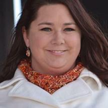 Suzanne Farris Headshot